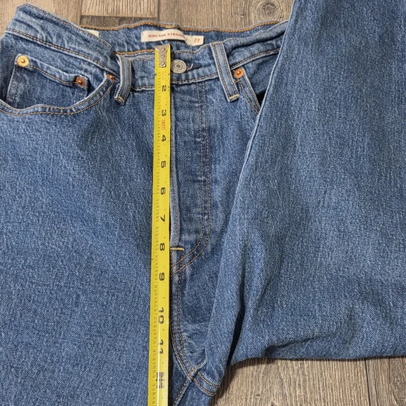 Levi's Women's Straight High-rise Jeans Size 27 - Picture 5 of 7
